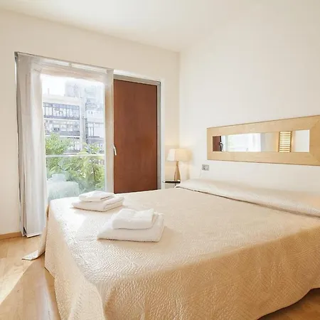 Spacious In With Outdoor Terrace Barcelona