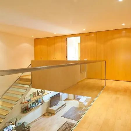 Spacious In With Outdoor Terrace Barcelona