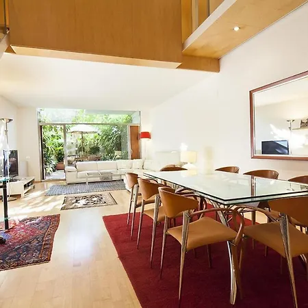 Apartment Spacious In With Outdoor Terrace *